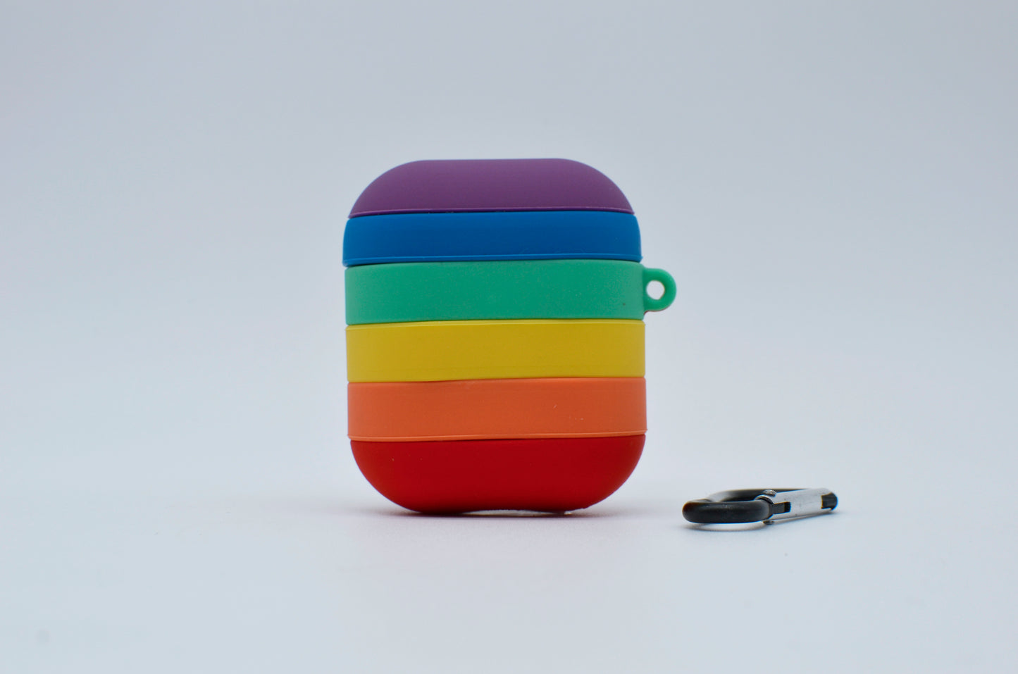 Protector para Airpods Rainbow con llavero.