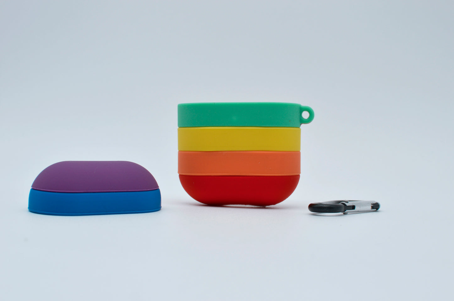 Protector para Airpods Rainbow con llavero.