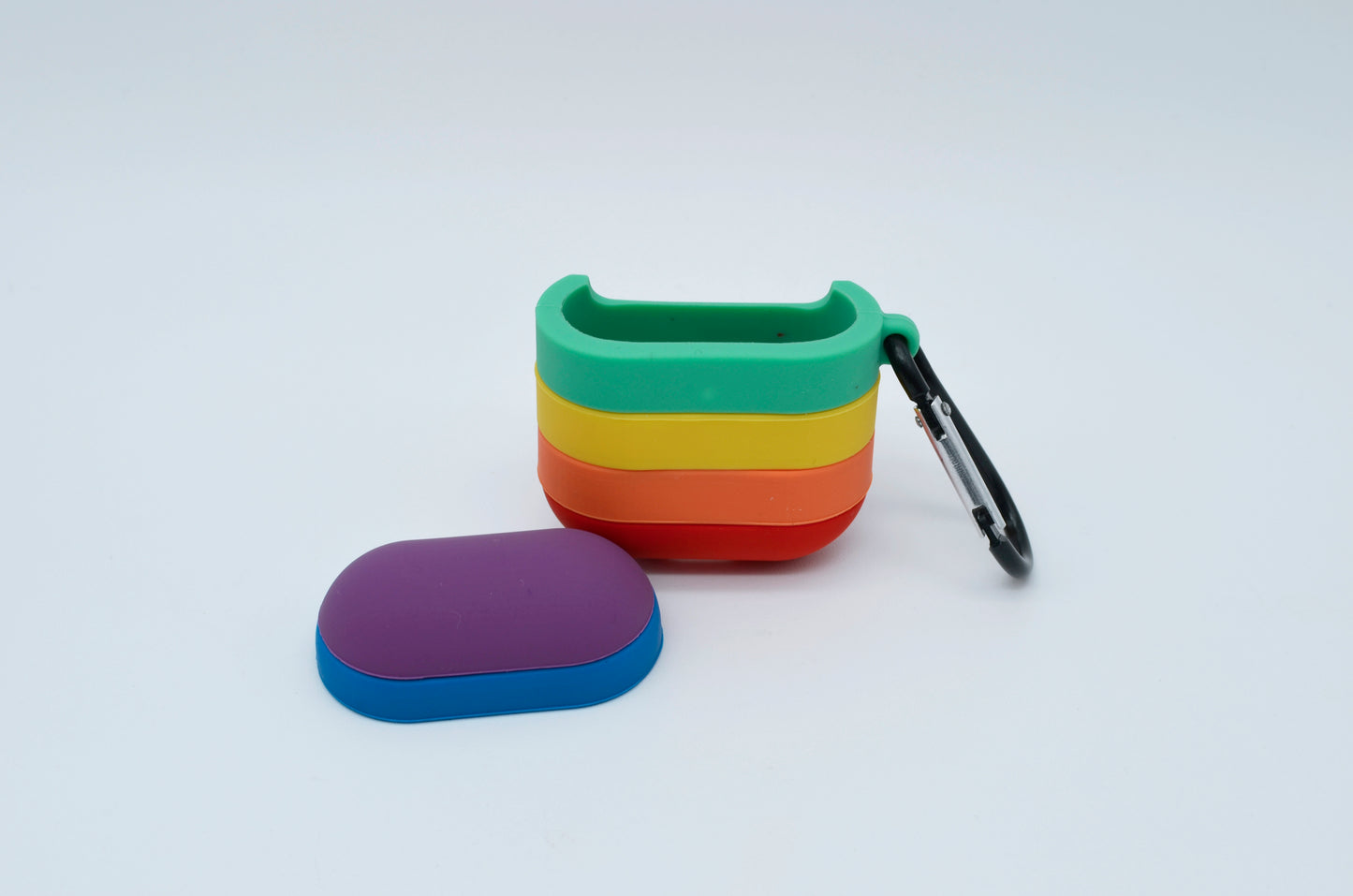 Protector para Airpods Rainbow con llavero.