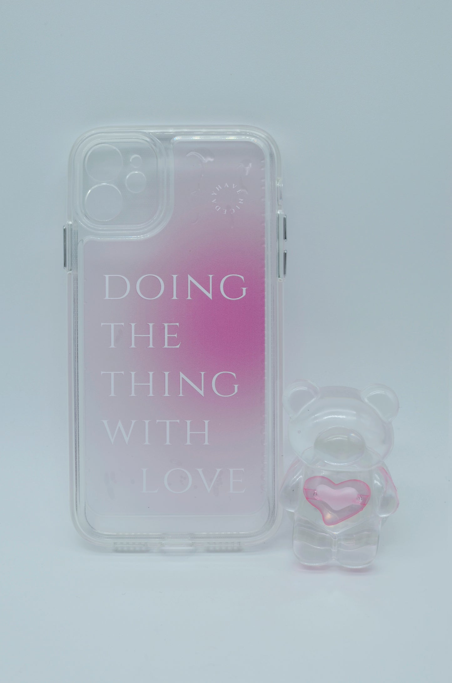 Funda protectora para iPhone con soporte para celular de oso con corazón