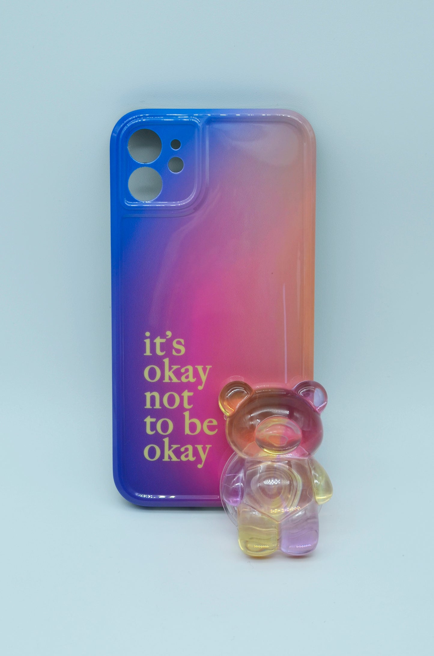Funda protectora para iPhone con soporte para celular de oso