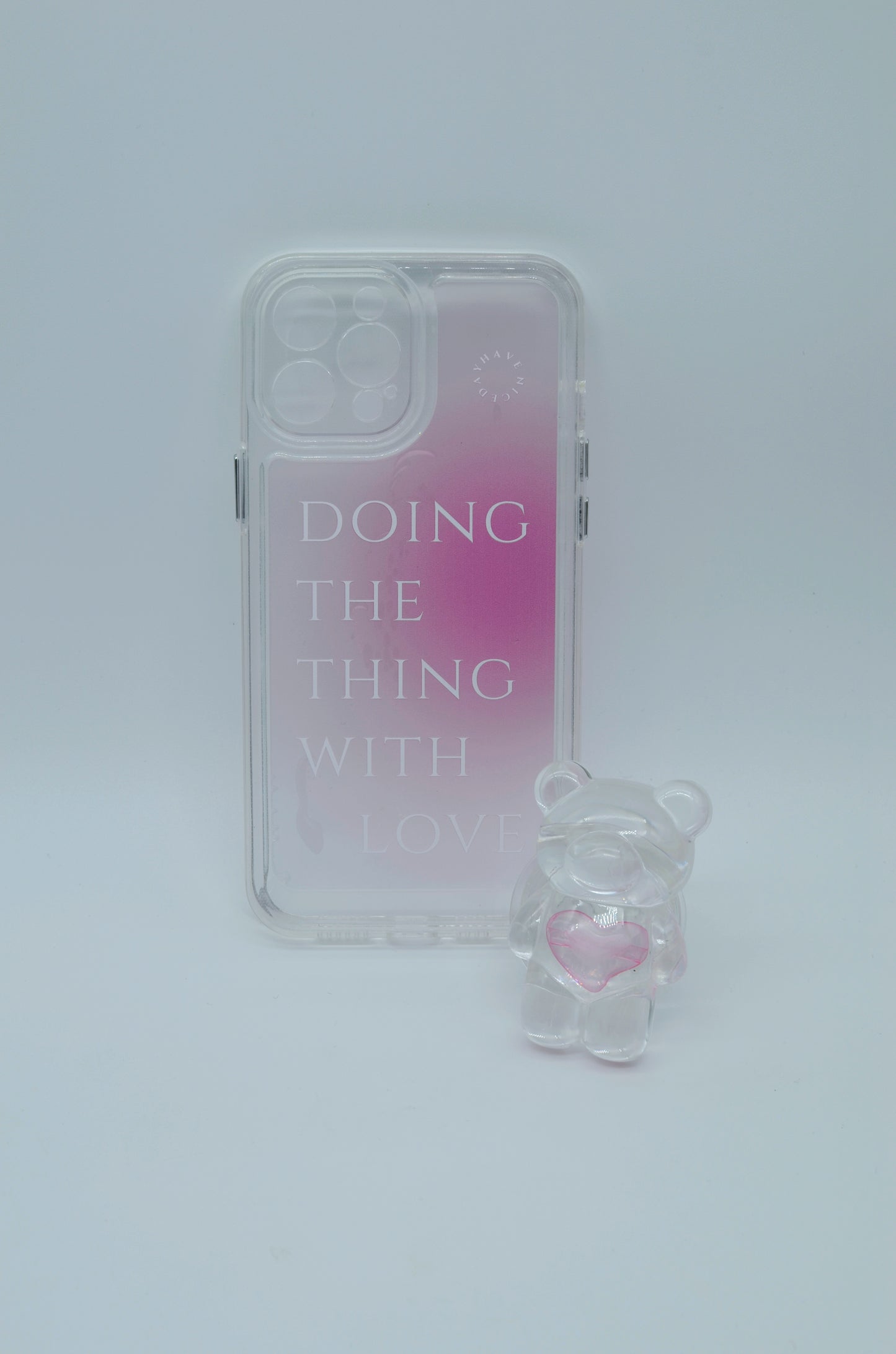 Funda protectora para iPhone con soporte para celular de oso con corazón