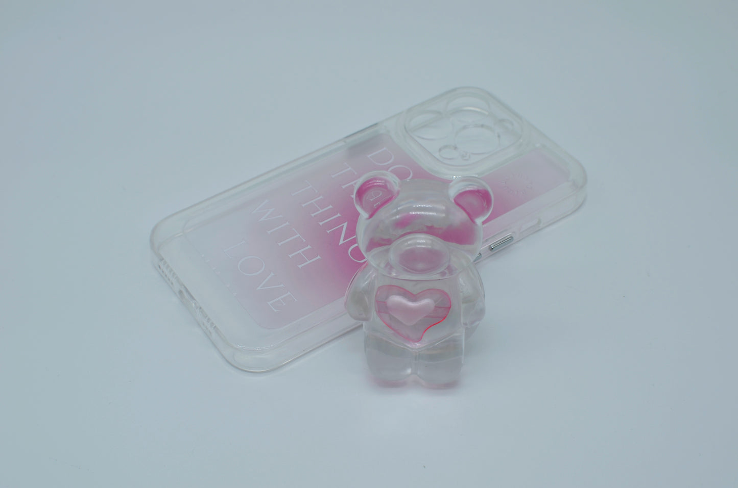 Funda protectora para iPhone con soporte para celular de oso con corazón