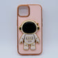 Funda protectora para iPhone 14 con soporte para celular de Astronauta