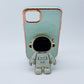 Funda protectora para iPhone 14 Max con soporte para celular de Astronauta