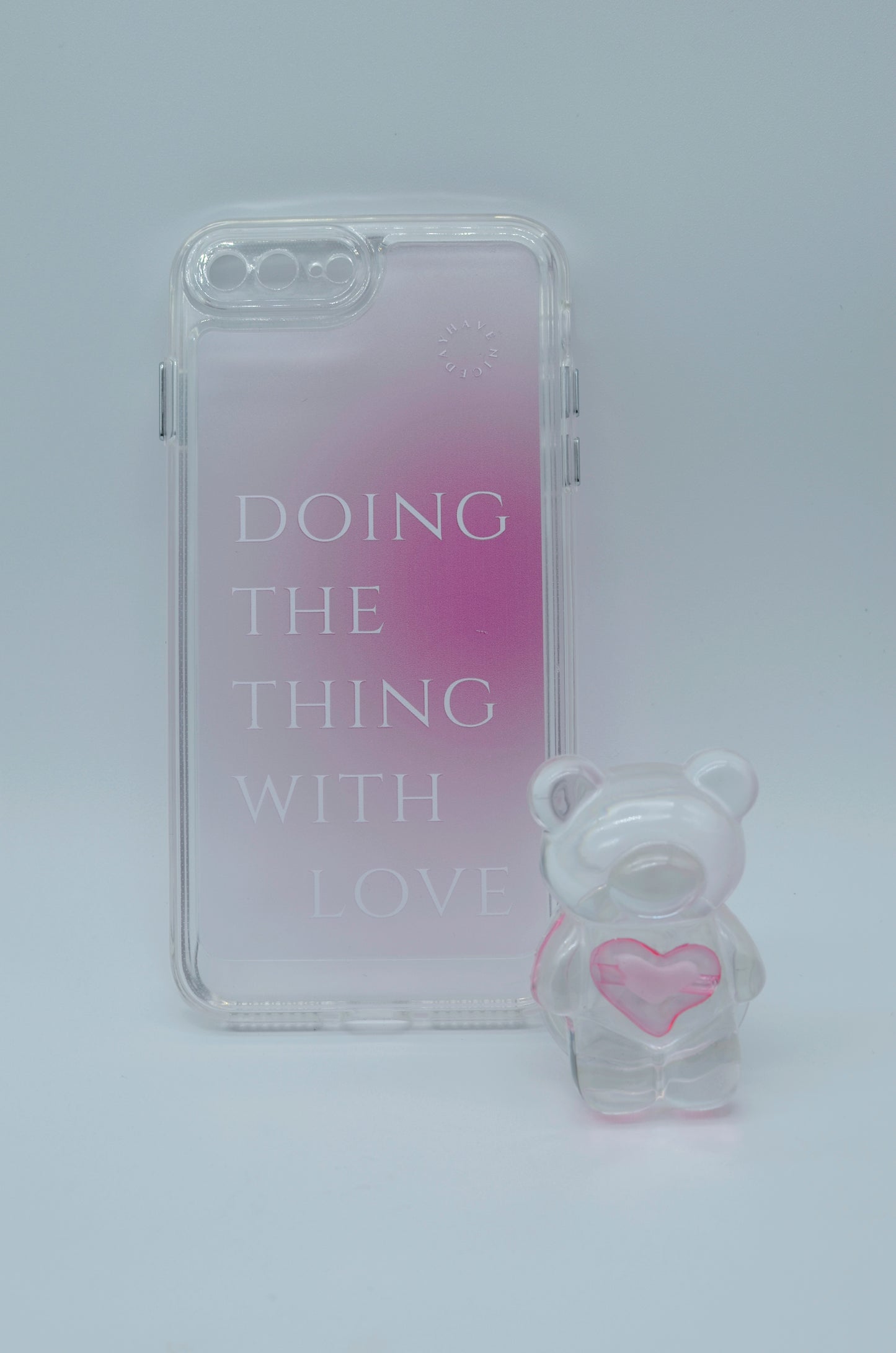 Funda protectora para iPhone con soporte para celular de oso con corazón