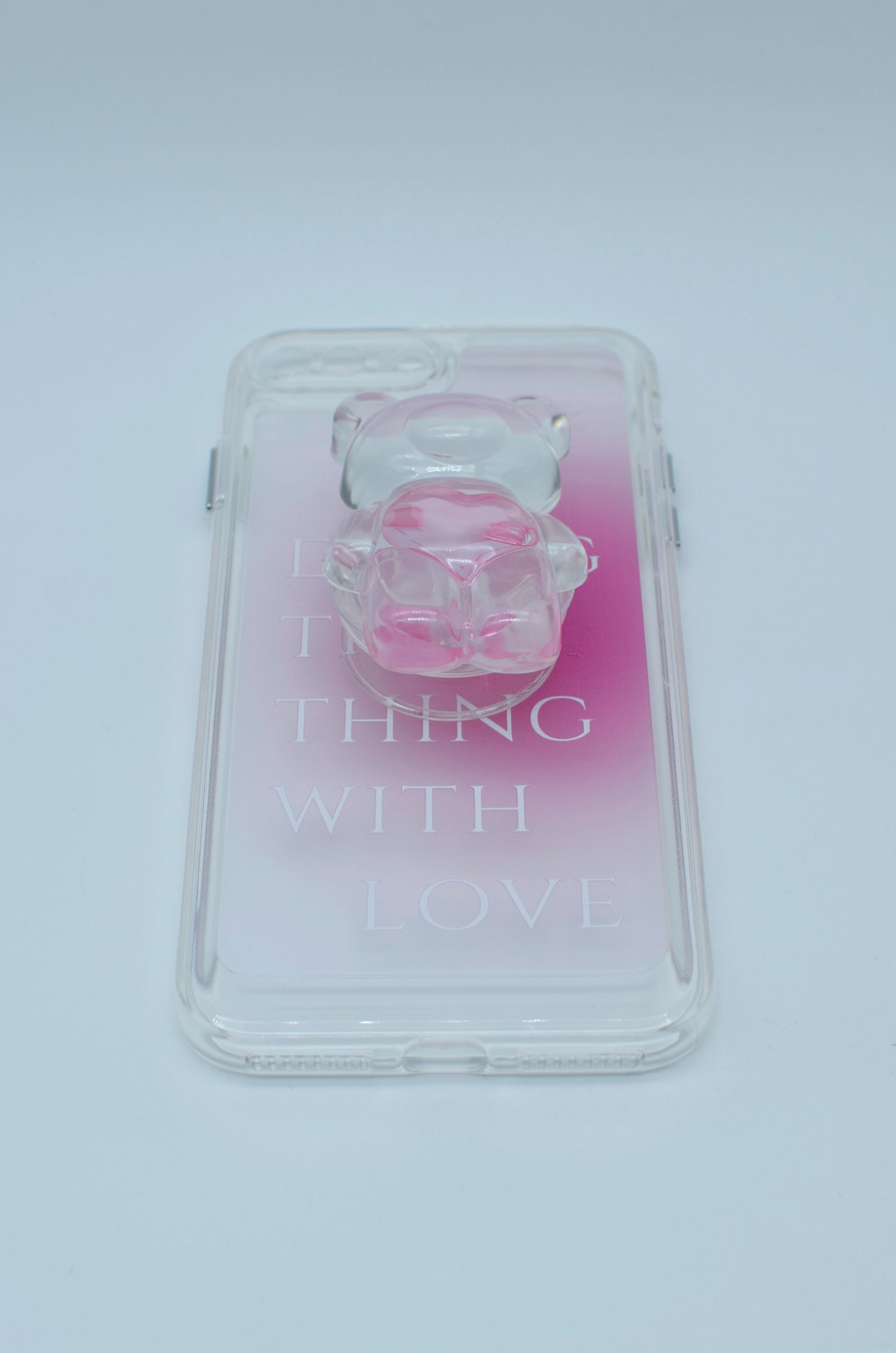 Funda protectora para iPhone con soporte para celular de oso con corazón